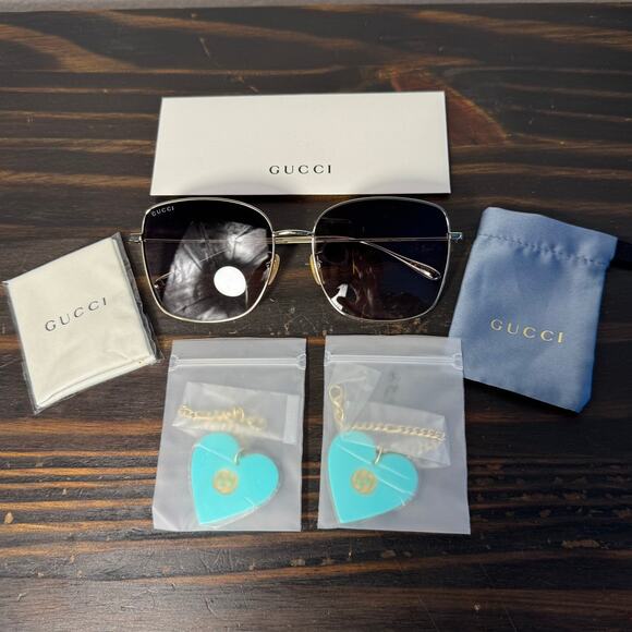 GUCCI Square Frame Gold/Grey Sunglasses with Charms, Bags - Picture 3 of 16